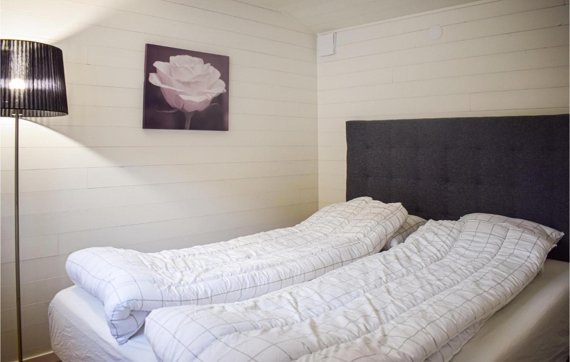 Gorgeous Home In Borgholm With Wifi エクステリア 写真