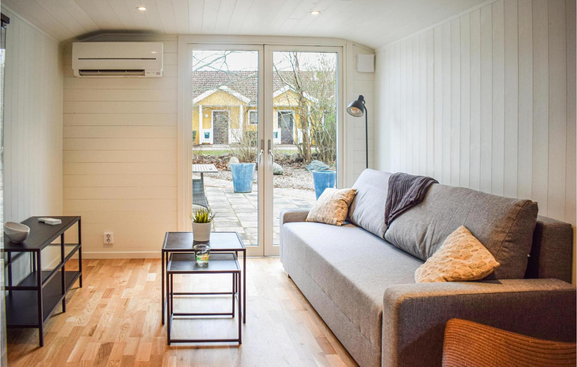 Gorgeous Home In Borgholm With Wifi エクステリア 写真