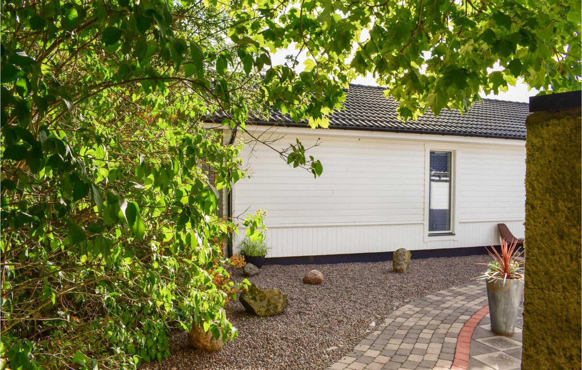Gorgeous Home In Borgholm With Wifi エクステリア 写真